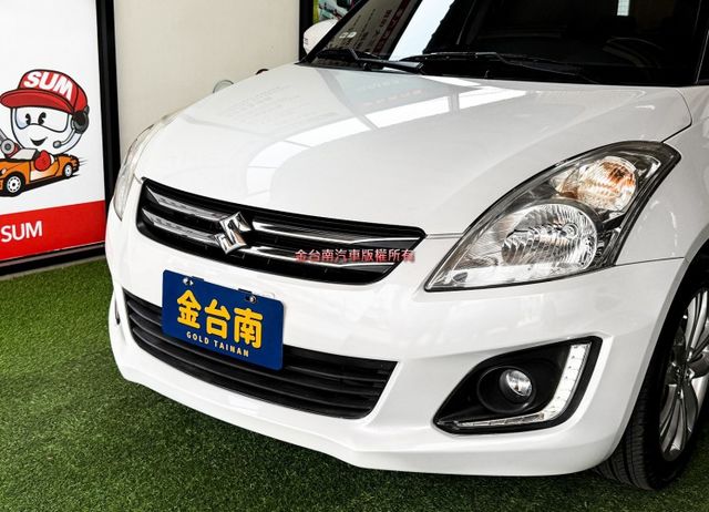 【GLX】僅跑【八萬】【全車原鈑件】免鑰匙系統／定速／恆溫空調／全尺寸頭部安全氣囊／椅側安全氣囊／音響快控【保養確實】  第5張相片