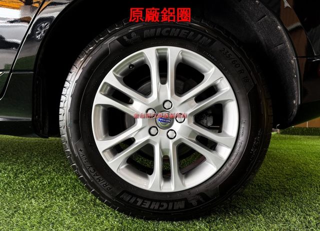 16年式／16年領牌／15年11月出廠／里程擔保【原鈑件】盲點／定速／電動尾門／快撥／記憶椅／雙電動椅／導航／雙區恆溫  第6張相片