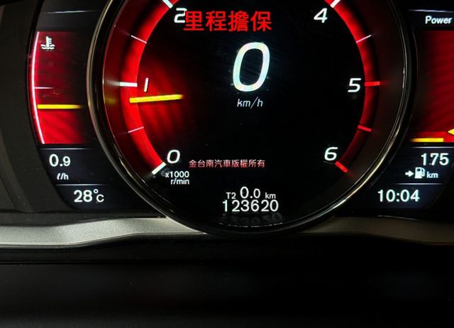 16年式／16年領牌／15年11月出廠／里程擔保【原鈑件】盲點／定速／電動尾門／快撥／記憶椅／雙電動椅／導航／雙區恆溫  第11張相片