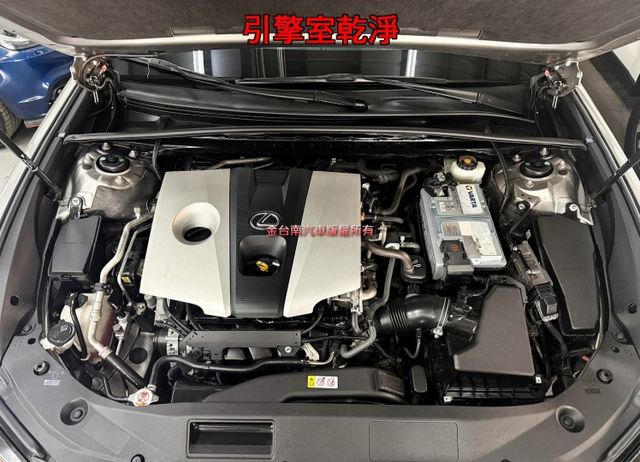 ES250【旗艦版】【新車價220萬】跑少里程擔保【全車原鈑件】【全景天窗】【ML音響】抬頭顯示／盲點／環景／雙冷熱椅  第19張相片