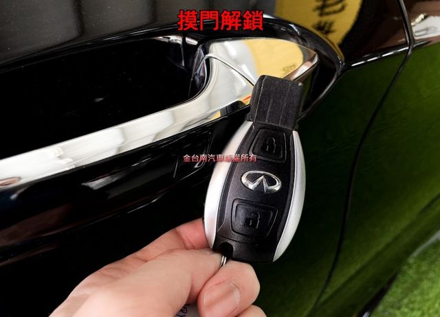 里程擔保【全車原鈑件】定速／換檔撥片／車道偏離警示／摸門解鎖／雙記憶座椅／雙電熱座椅／雙區恆溫／倒車顯影／LED頭燈  第6張相片