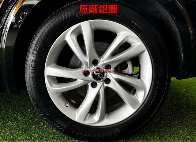 里程擔保【全車原鈑件】定速／換檔撥片／車道偏離警示／摸門解鎖／雙記憶座椅／雙電熱座椅／雙區恆溫／倒車顯影／LED頭燈  第7張相片