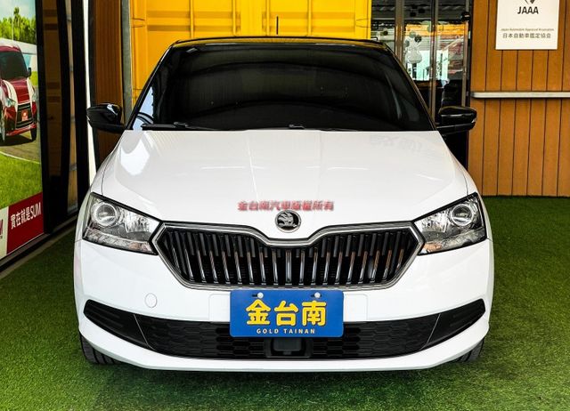 【1.0T】20年式／19年11月出廠／僅跑【八萬】【黑車頂】盲點／ACC／後方車流警示／CARPLAY／恆溫【認證車】  第2張相片