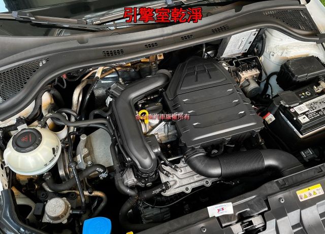 【1.0T】20年式／19年11月出廠／僅跑【八萬】【黑車頂】盲點／ACC／後方車流警示／CARPLAY／恆溫【認證車】  第20張相片