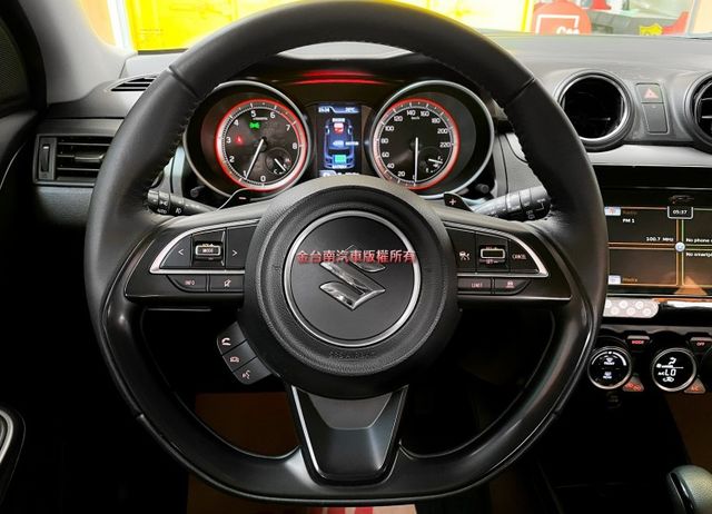 【GLX】​1.2輕油電／里程擔保【原鈑件】ACC／盲點／車道偏移／煞停輔助／快撥／恆溫空調／CARPLAY／LED頭燈  第12張相片