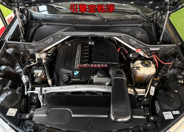 總代理【XDRIVE35I】里程擔保【原鈑件】天窗／抬頭顯示／電動尾門／定速／記憶座椅／雙電動椅／導航／環景／雙區恆溫  第19張相片