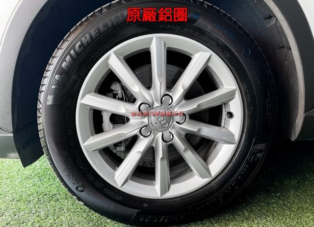 16年式／16年領牌／15年12月出廠／里程擔保【全車原鈑件】換檔撥片／雙電動椅／藍牙／倒車顯影／雙區恆溫  第6張相片