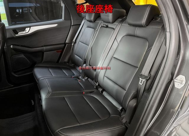 21年12月出廠／僅跑【五萬】【原鈑件】【CO-PILOT駕駛輔助】ACC跟車／主動煞停／電動座椅／CARPLAY／導航  第10張相片