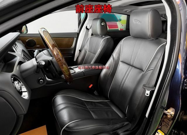 XJL【Premium Luxury】【新車365萬】【原鈑件／原廠保養】全景天窗／自動停車／四電動吸門／四區恆溫／盲點  第10張相片