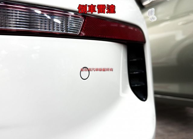 GT-LINE／僅跑【六萬】里程擔保【全車原鈑件】【原廠保養】 免鑰匙系統／定速／倒車顯影／CARPLAY／恆溫空調  第6張相片