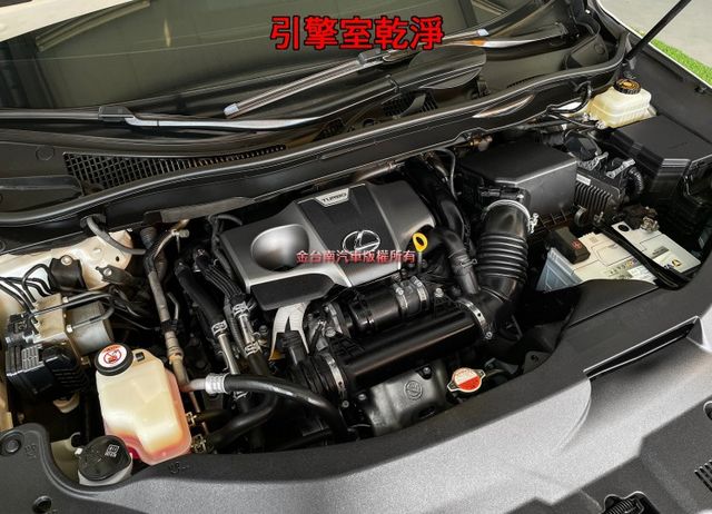 RX200T／僅跑【七萬】里程擔保【原鈑件】【原廠保養】天窗／抬頭顯示／ACC／盲點／車道偏移／電尾門／記憶椅／雙通風椅  第19張相片
