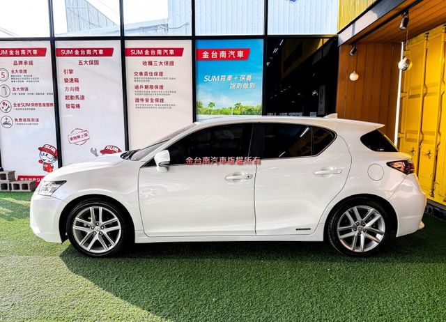 僅跑【二萬】里程擔保【全車原鈑件】【原廠保養】定速／記憶椅／雙加熱電動椅／倒車顯影／藍牙／雙區恆溫／駕駛模式／免鑰匙系統  第3張相片