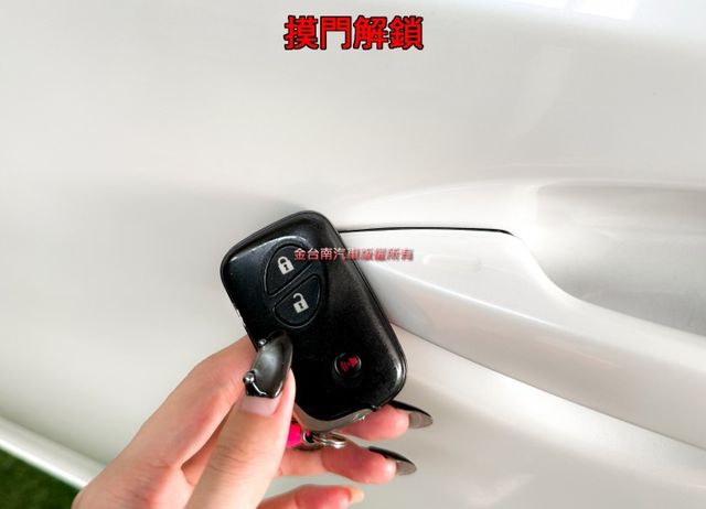 僅跑【二萬】里程擔保【全車原鈑件】【原廠保養】定速／記憶椅／雙加熱電動椅／倒車顯影／藍牙／雙區恆溫／駕駛模式／免鑰匙系統  第6張相片