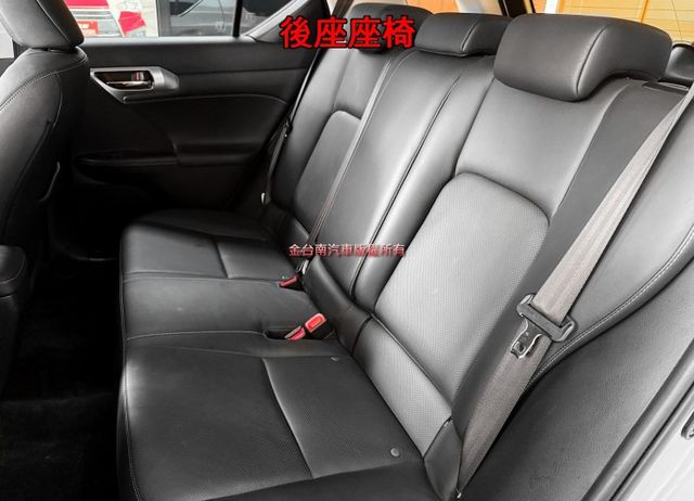 僅跑【二萬】里程擔保【全車原鈑件】【原廠保養】定速／記憶椅／雙加熱電動椅／倒車顯影／藍牙／雙區恆溫／駕駛模式／免鑰匙系統  第9張相片