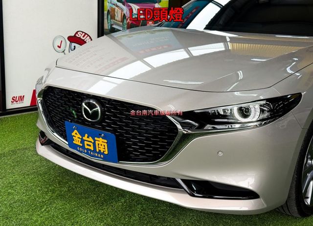 【PREMIUM】【原廠保固中】僅跑【四萬】【原鈑件】【原廠保養】ACC／盲點／車道維持／快撥／環景／煞停輔助／IKEY  第5張相片