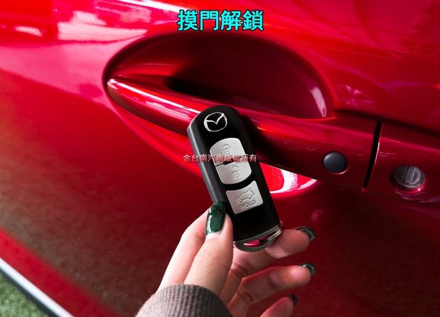 19年式【環景旗艦版】18年10月出廠／ACC／盲點／車道偏移／電動椅／CARPLAY／電動尾門【19吋鋁圈】【認證車】  第6張相片