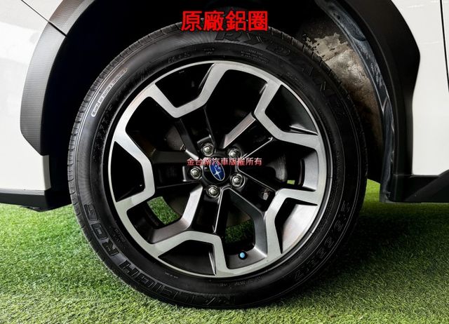 【2.0 I-S】里程擔保【原鈑件】天窗／定速／快撥／倒車顯影／電動椅／導航／雙區恆溫／HID頭燈／免鑰匙系統  第7張相片