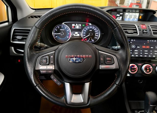 【2.0 I-S】里程擔保【原鈑件】天窗／定速／快撥／倒車顯影／電動椅／導航／雙區恆溫／HID頭燈／免鑰匙系統  第11張相片