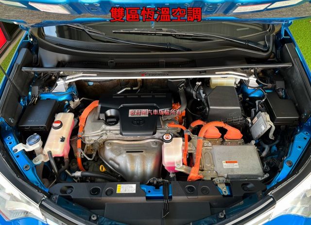 【油電尊爵版】跑少里程擔保【原鈑件】【原廠保養】天窗／盲點／電動尾門／電動椅／定速／導航／倒車顯影／雙區恆溫／免鑰匙系統  第20張相片
