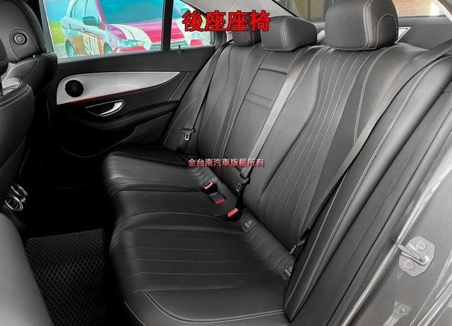 【總代理】里程擔保／車道偏移輔助／雙記憶座椅／定速／換檔撥片／導航／倒車顯影／藍牙／多彩氣氛燈／LED頭尾燈【認證車】  第9張相片