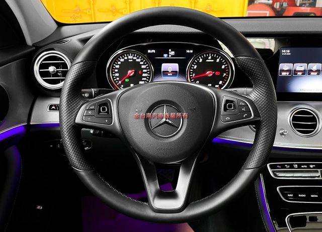 【總代理】里程擔保／車道偏移輔助／雙記憶座椅／定速／換檔撥片／導航／倒車顯影／藍牙／多彩氣氛燈／LED頭尾燈【認證車】  第10張相片