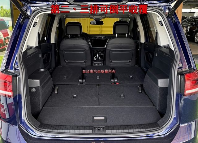 僅跑【二萬】里程擔保【原廠保固中】【原鈑件】數位儀表／ACC／盲點／車道維持／導航／CARPLAY／電尾門／電動椅  第18張相片