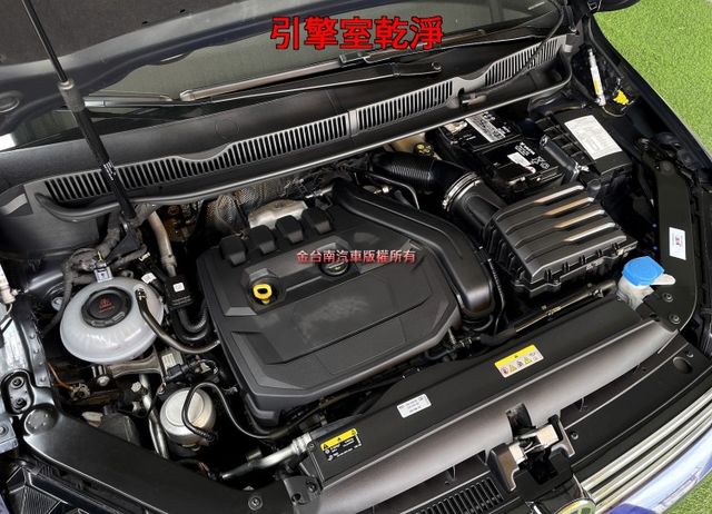 僅跑【二萬】里程擔保【原廠保固中】【原鈑件】數位儀表／ACC／盲點／車道維持／導航／CARPLAY／電尾門／電動椅  第20張相片