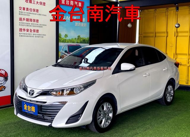 【全車原鈑件】原廠保養／里程擔保／原廠鋁圈／LED日行燈／電動收折／自動感應頭燈／藍牙音樂／TCS／胎壓偵測  第1張相片