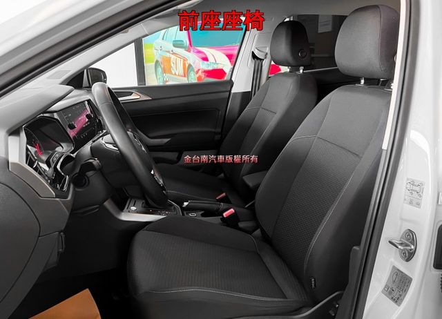 【大改款1.0T】僅跑【五萬】里程擔保【全車原鈑件】【選配數位儀表】觸控螢幕／CARPLAY／倒車顯影／定速／藍牙系統  第9張相片