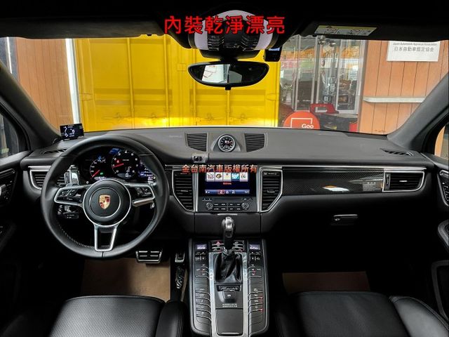 【白金版】里程擔保【原鈑件】【跑車計時套件】【跑車排氣管】【雙18向記憶椅】【鋁合金踏板】【碳纖維內飾板】【BC BR】  第7張相片