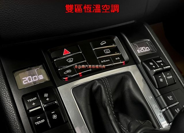 【白金版】里程擔保【原鈑件】【跑車計時套件】【跑車排氣管】【雙18向記憶椅】【鋁合金踏板】【碳纖維內飾板】【BC BR】  第13張相片