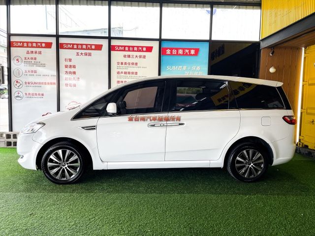 【全車原鈑件】【天窗】【雙電動側滑門】【JBL音響】免鑰匙系統／觸控螢幕／環景系統／藍牙／前後座恆溫空調／循跡防滑  第3張相片