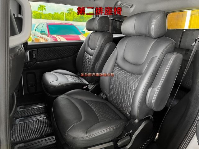 【全車原鈑件】【天窗】【雙電動側滑門】【JBL音響】免鑰匙系統／觸控螢幕／環景系統／藍牙／前後座恆溫空調／循跡防滑  第9張相片