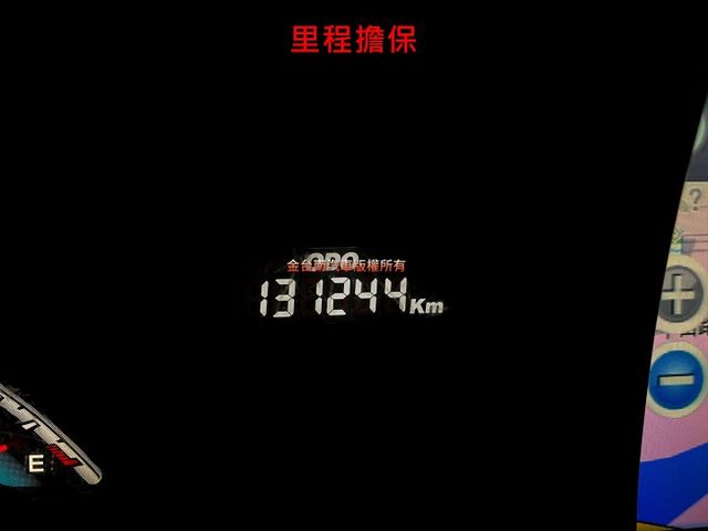【全車原鈑件】【天窗】【雙電動側滑門】【JBL音響】免鑰匙系統／觸控螢幕／環景系統／藍牙／前後座恆溫空調／循跡防滑  第11張相片