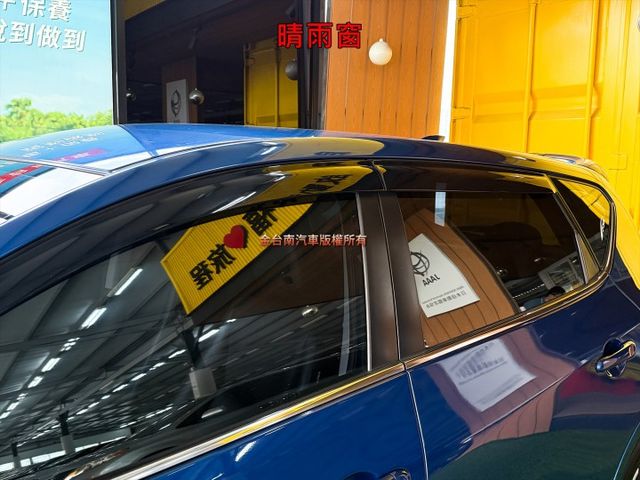 僅跑【六萬】里程擔保【全車原鈑件】【原廠保養】觸控螢幕／倒車顯影／藍牙／抬頭顯示／前後雷達偵測／原廠鋁圈／循跡防滑  第6張相片