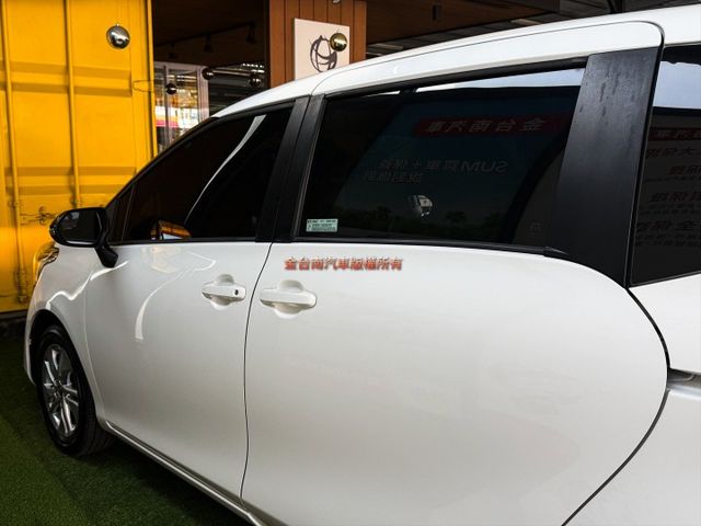僅跑【八萬】里程擔保【全車原鈑件】【原廠保養】循跡防滑／免鑰匙系統／藍牙系統／倒車雷達／光感應頭燈／自動遠光燈／原廠鋁圈  第6張相片