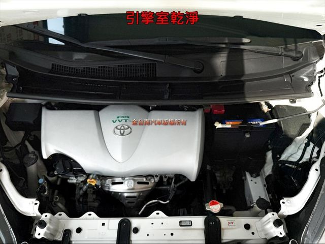 僅跑【八萬】里程擔保【全車原鈑件】【原廠保養】循跡防滑／免鑰匙系統／藍牙系統／倒車雷達／光感應頭燈／自動遠光燈／原廠鋁圈  第19張相片