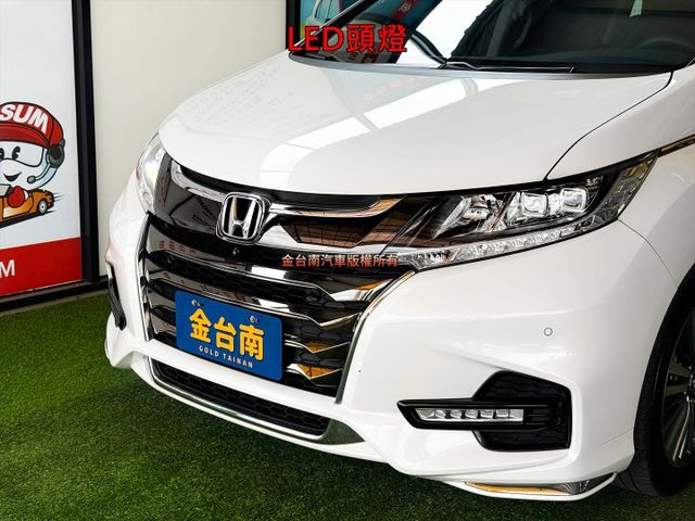 APEX旗艦版／僅跑【七萬】里程擔保【全車原鈑件】【雙側電動滑門】【天窗】ACC／車道偏移／主動煞停／盲點／三區恆溫  第5張相片
