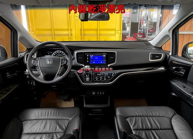 APEX旗艦版／僅跑【七萬】里程擔保【全車原鈑件】【雙側電動滑門】【天窗】ACC／車道偏移／主動煞停／盲點／三區恆溫  第9張相片