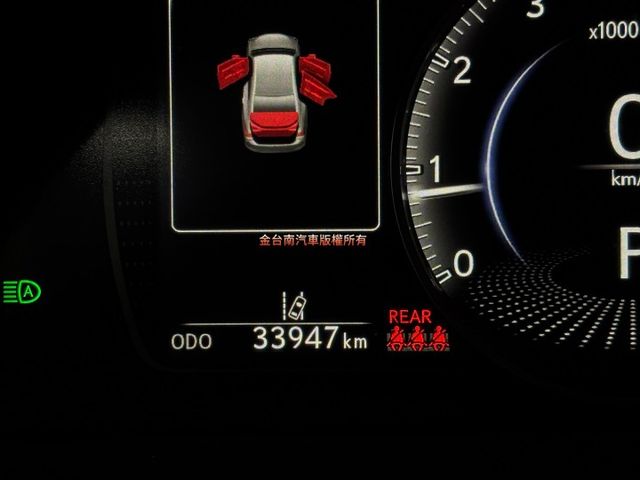 ES200／僅跑【三萬】【原鈑件】原廠保固中／天窗／盲點／ACC／車道偏移／煞停輔助／環景／ CARPLAY／雙電熱椅  第2張相片