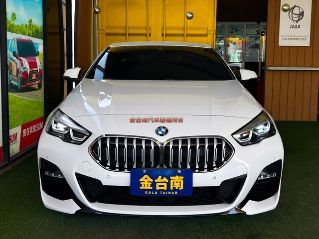 218I【Ｍ－SPORT】【新車181萬】僅跑【六萬】【M版套件】ACC／麂皮座椅／全數位虛擬座艙／盲點【已認證完畢】  第2張相片