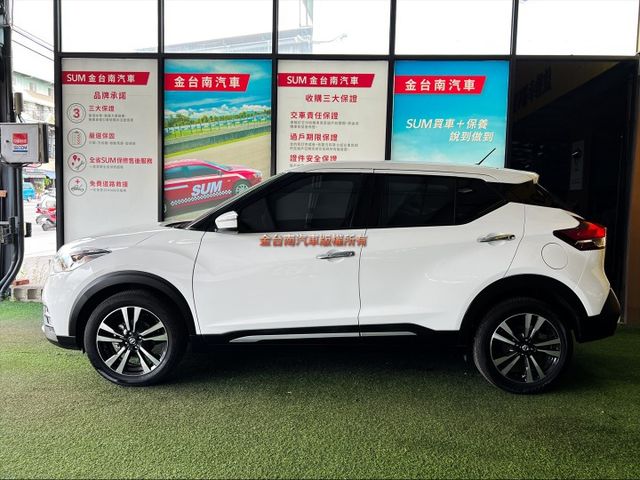 僅跑【六萬】里程擔保／CARPLAY／藍牙／音響快控／光感應頭燈／倒車雷達／循跡防滑／鋁圈／ISOFIX【保養確實】  第3張相片