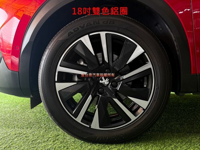 【GT PACK】僅跑【五萬】里程擔保【原鈑件】【原廠保養】【黑車頂】【18吋鋁圈】【雙加熱椅】【盲點】麂皮皮革跑車座椅  第7張相片