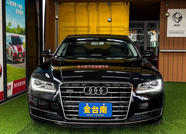 50TDI QUATTRO【全車原鈑件】【菱格紋內裝】BOSE音響／天窗／電動尾門／車道偏離／快撥／四區恆溫／18吋鋁圈  第2張相片