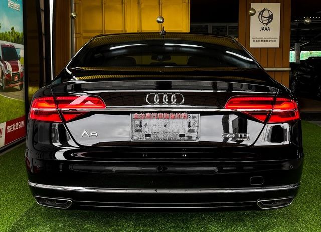 50TDI QUATTRO【全車原鈑件】【菱格紋內裝】BOSE音響／天窗／電動尾門／車道偏離／快撥／四區恆溫／18吋鋁圈  第4張相片