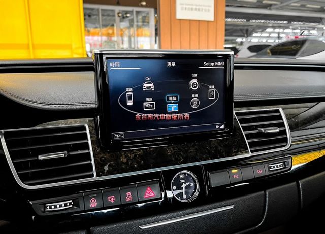 50TDI QUATTRO【全車原鈑件】【菱格紋內裝】BOSE音響／天窗／電動尾門／車道偏離／快撥／四區恆溫／18吋鋁圈  第13張相片