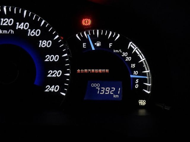 整備中／僅跑【七萬】里程擔保【全車原鈑件】觸控安卓機／衛星導航／倒車顯影／藍牙／CarPlay／雙區恆溫／HID頭燈  第2張相片