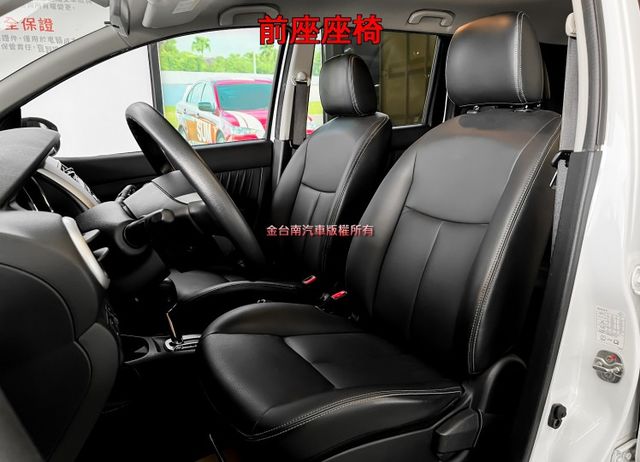 【行家皮椅版】跑少里程擔保【原廠保養】胎壓偵測／倒車雷達／行李架／循跡防滑／ISOFIX／晴雨窗／原廠鋁圈【保養確實】  第10張相片