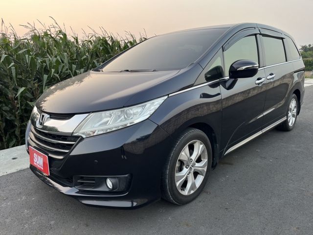 女用一手車 新車至今原廠保養 原鈑件里程保證 內裝超級漂亮  第1張相片