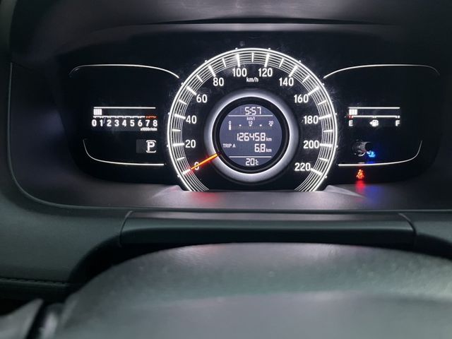 女用一手車 新車至今原廠保養 原鈑件里程保證 內裝超級漂亮  第10張相片